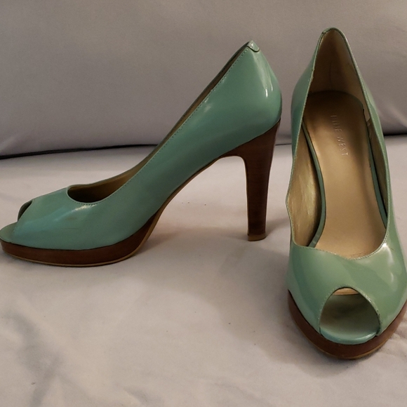 Nine West peep toe heels - Picture 2 of 9